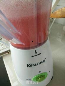 吃瓜桃桃饮品,尽享夏日清凉——吃瓜桃桃饮品全新上市