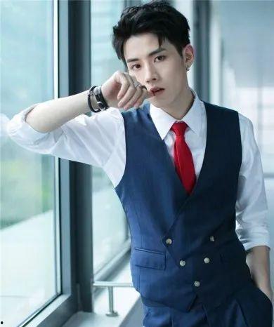 男星吃瓜的样子,表情包诞生记